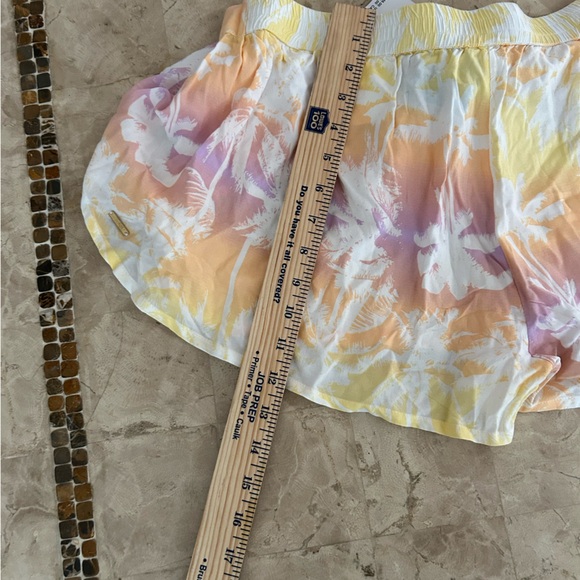 NWT ROXY Wrap‎ Around Hawaiian Palm Tree Print SHORTS  Women’s Size M - Picture 7 of 7